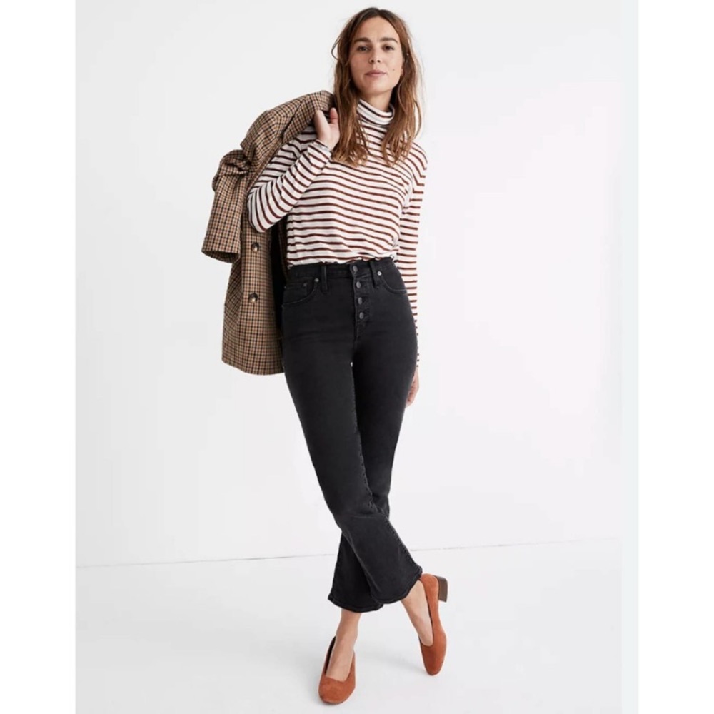 Cali Demi-Boot Jeans in Bellspring Wash: Button-Front Edition Size 28